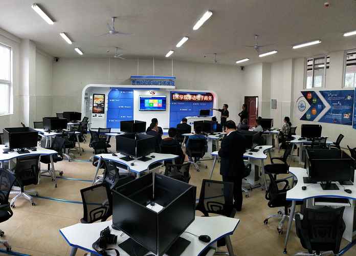 贵州经贸职业技术学院电子商务实训室验收简报